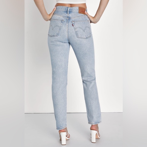 Levi’s 501 Original Fit Studded Women’s Jeans - Picture 9 of 10